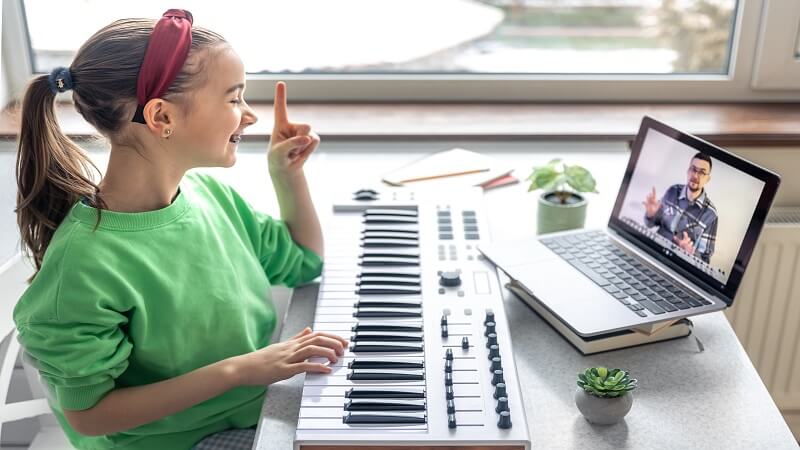 Benefits of Online Piano Lessons for Beginners